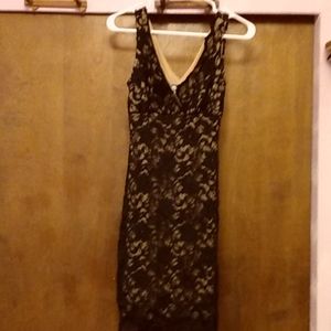 Black an tan 👗